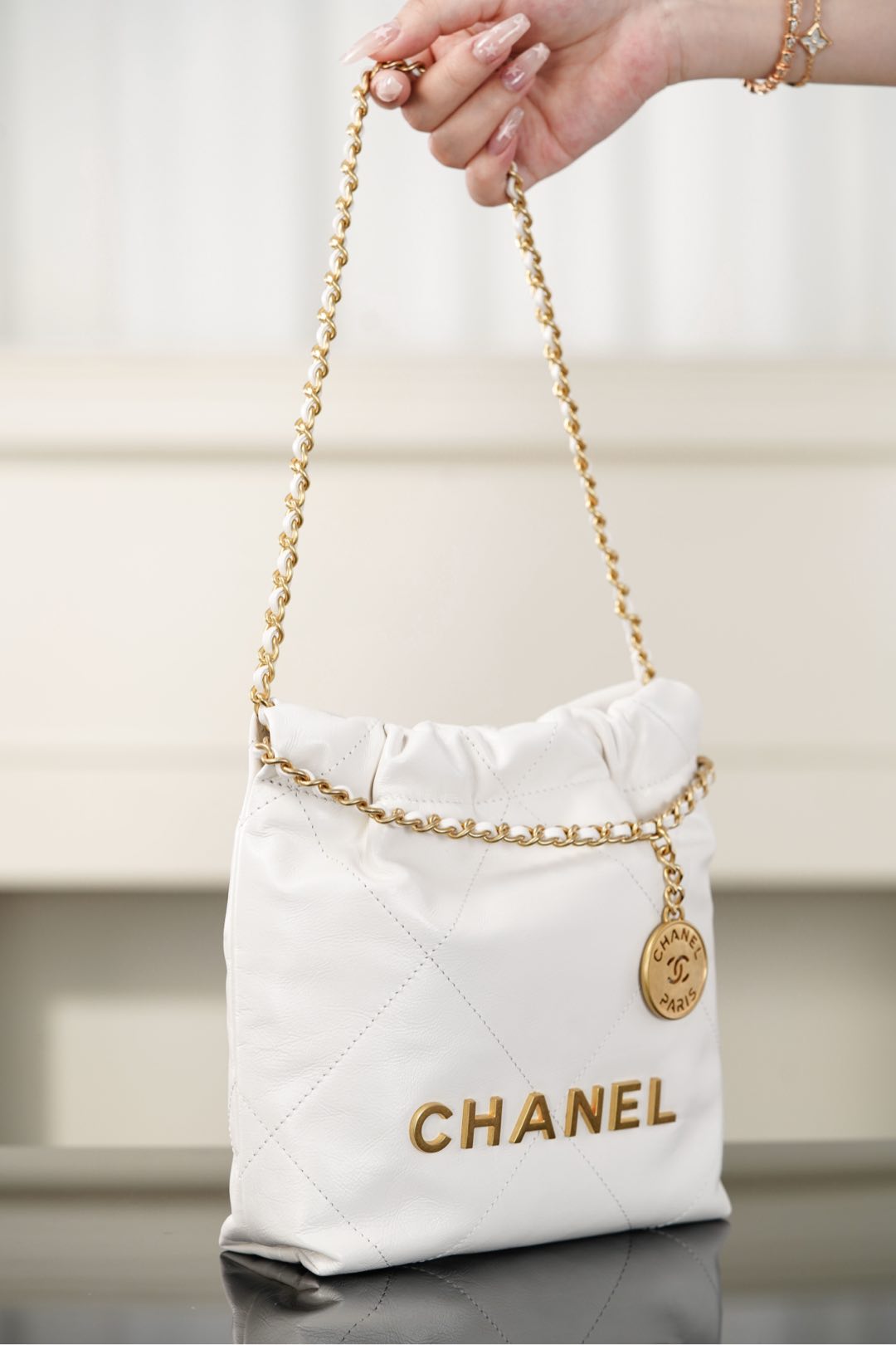 72161_white_4 Chanel 22 Mini Bag White - chanel 22 mini white dupe detail 3