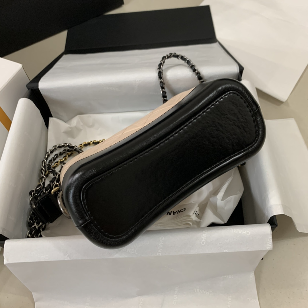 72181_beige_3 Chanel Gabrielle Hobo Bag Beige - chanel gabrielle beige dupe detail 2