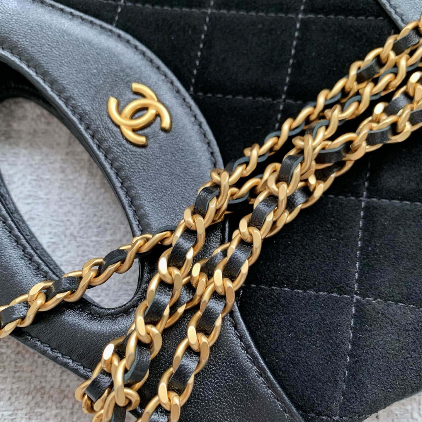 Torba Chanel 31 Nano Tote z czarnego zamszu 4