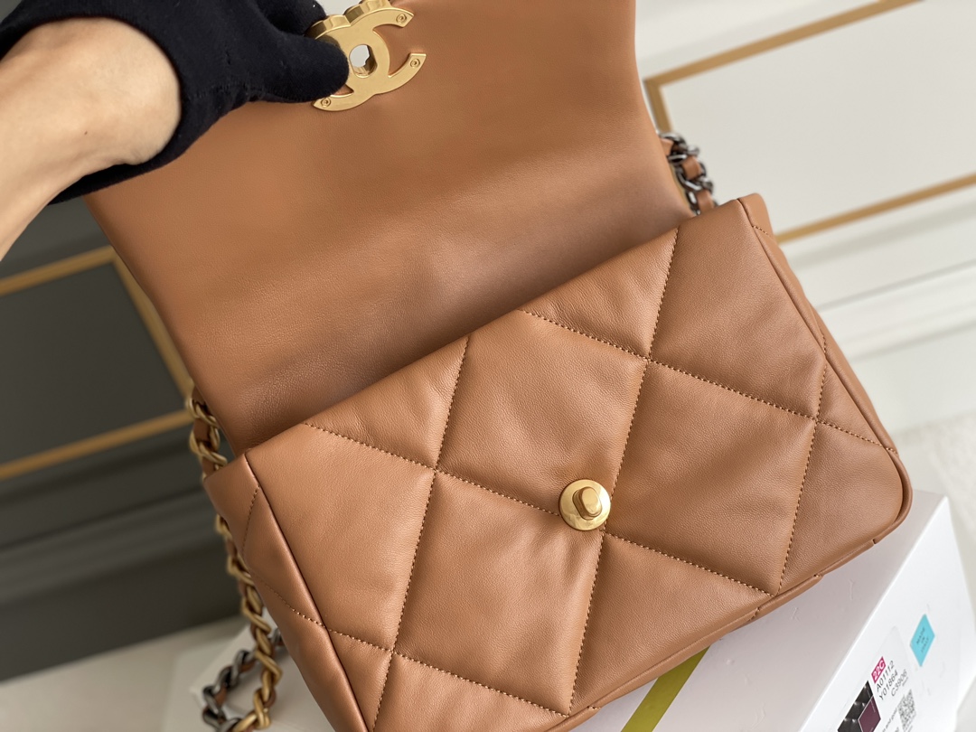 Chanel 19 Brun 5