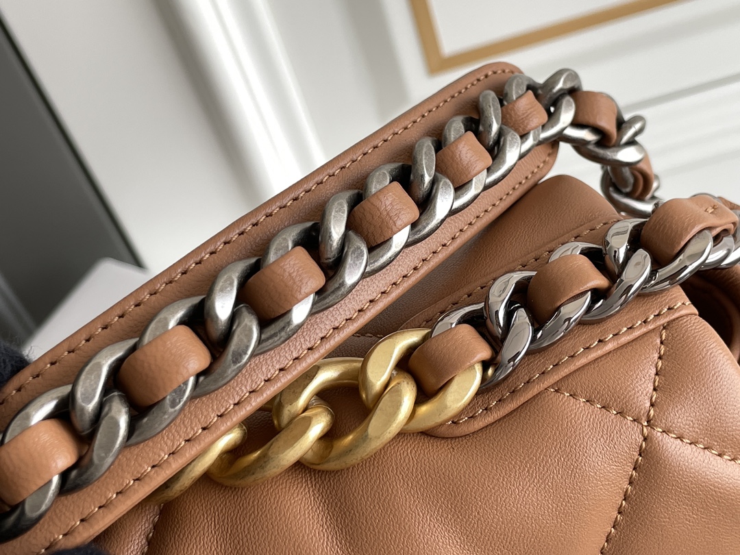Chanel 19 Brun 6