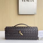 Bottega Veneta Andiamo Clutch in Fondant - Italian Leather Replica