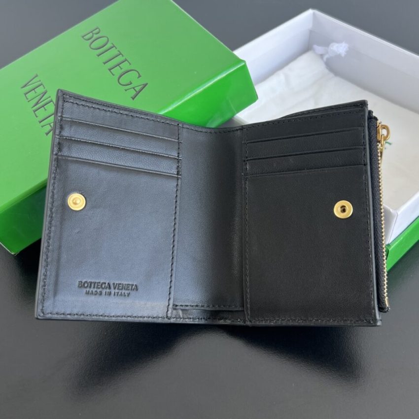 bifold-brown-6 Bottega Veneta Bifold Zipper Wallet - back view