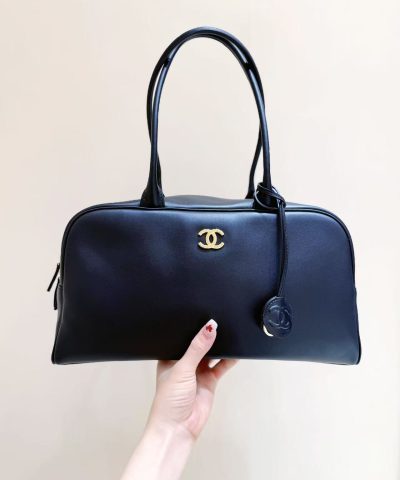Torba do kręgli Chanel Large w kolorze czarnym