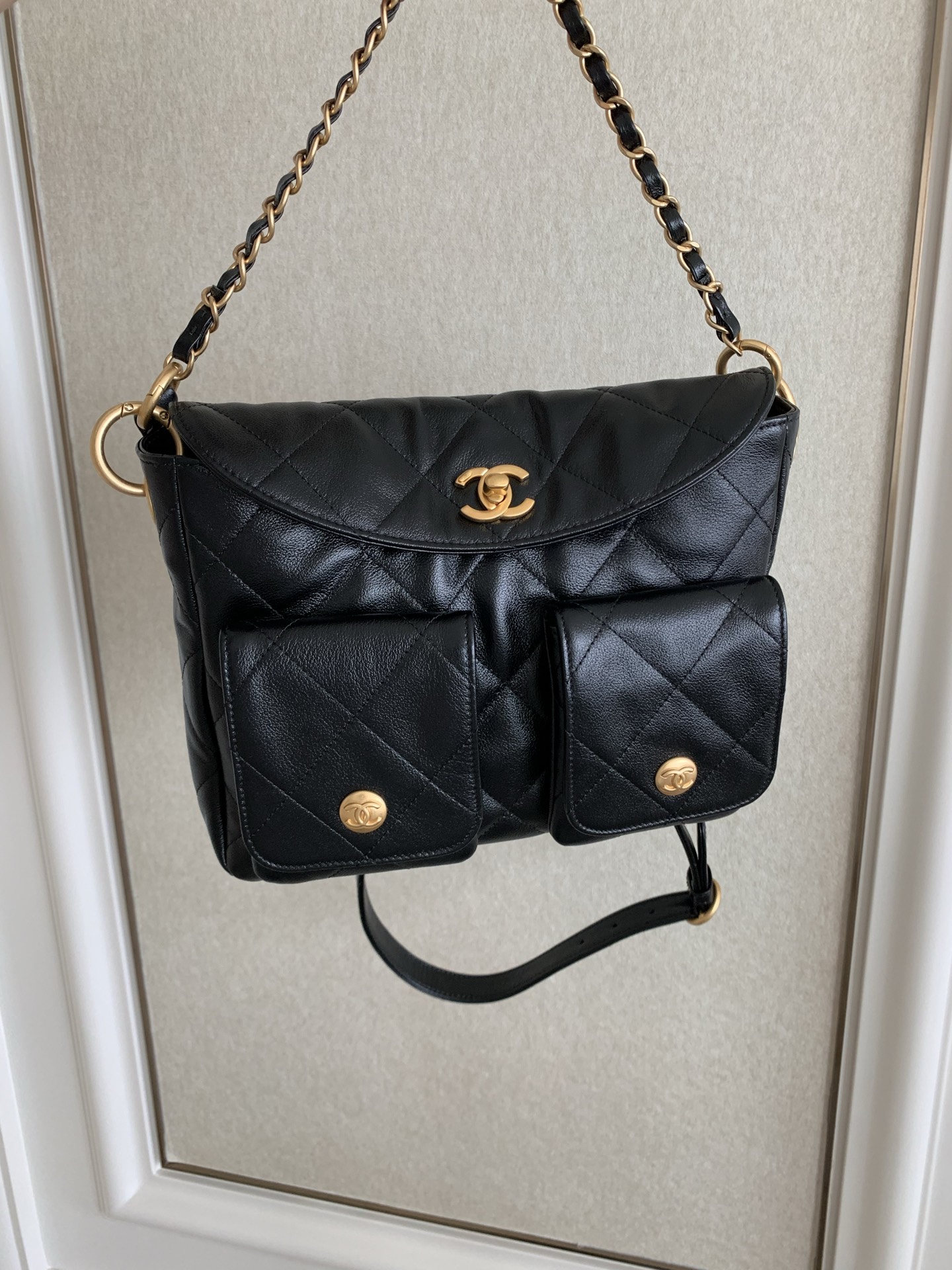 Chanel 24P Messenger Hobo Black 1