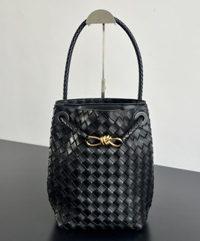 Bottega Veneta Andiamo Bucket Replica