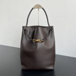 bottega-veneta-andiamo-bucket-espresso-1 Bottega Veneta Andiamo Bucket Replica Espresso - View 2 | Intrecciato Detail