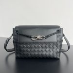 bottega-veneta-andiamo-messenger-black-1 Bottega Veneta Andiamo Messenger Replica Black - View 2 | Intrecciato Detail