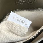 bottega-veneta-andiamo-messenger-cypress-2 Bottega Veneta Andiamo Messenger Replica Cypress - View 3 | Intrecciato Detail