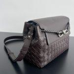 bottega-veneta-andiamo-messenger-fondant-8 Bottega Veneta Andiamo Messenger Replica Fondant - View 9 | Intrecciato Detail