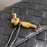 bottega-veneta-andiamo-pouch-black-6 Bottega Veneta Andiamo Pouch Replica Black - View 7 | Intrecciato Detail
