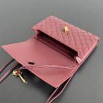 bottega-veneta-andiamo-pouch-deep-mahogany-4 Bottega Veneta Andiamo Pouch Replica Deep Mahogany - View 5 | Intrecciato Detail
