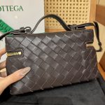 bottega-veneta-bang-bang-fondant-5 Bottega Veneta Bang Bang Replica Fondant - View 6 | Intrecciato Detail