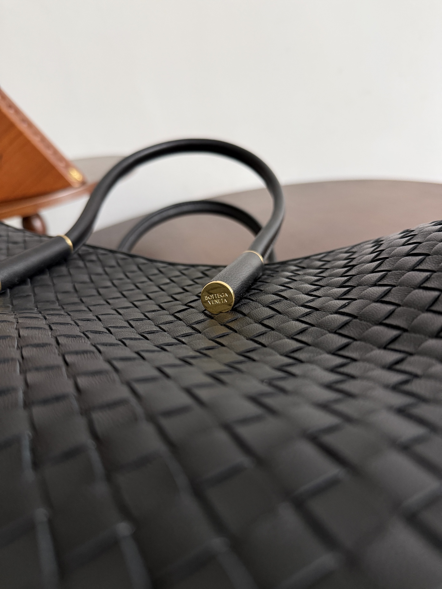 bottega-veneta-barbara-tote-black-4 Bottega Veneta Barbara Tote Replica Black - View 5 | Intrecciato Detail