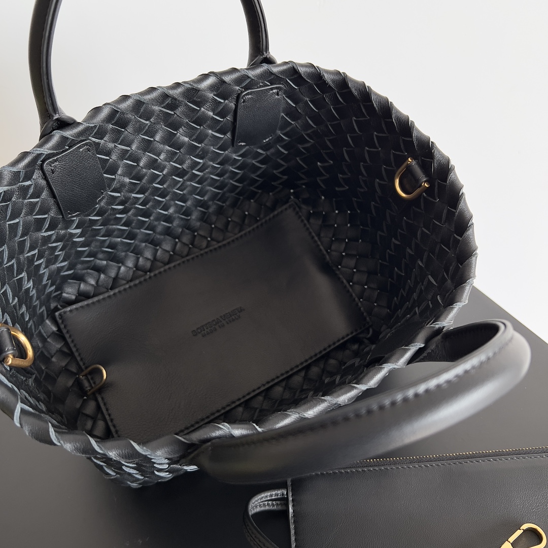 bottega-veneta-cabat-mini-black-6 Bottega Veneta Cabat Mini Replica Black - View 7 | Intrecciato Detail
