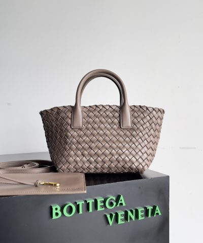 Replika dużej torby Bottega Veneta Cabat