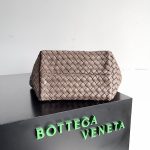 bottega-veneta-cabat-mini-capuccino-3 Bottega Veneta Cabat Mini Replica Capuccino - View 4 | Intrecciato Detail