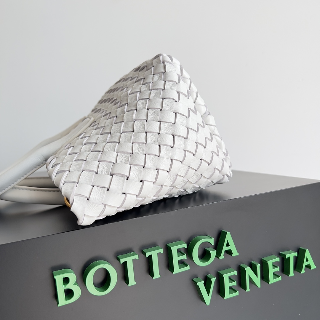 bottega-veneta-cabat-mini-sea-salt-2 Bottega Veneta Cabat Mini Replica Sea Salt - View 3 | Intrecciato Detail