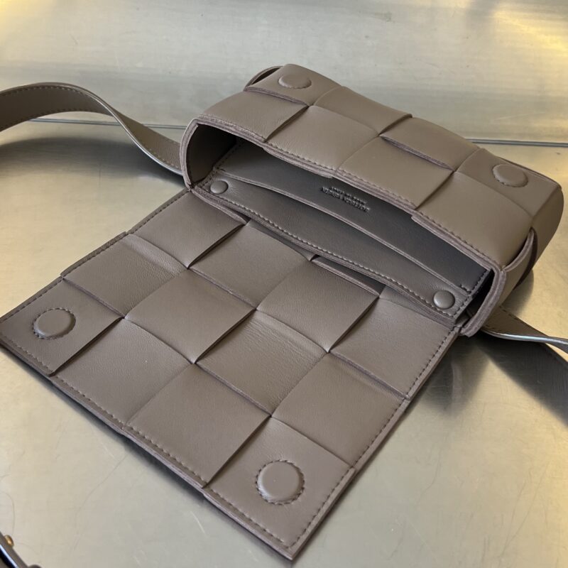 bottega veneta cassette belt bag all colors 7 Bottega Veneta Cassette Belt Bag All Colors - strap detail