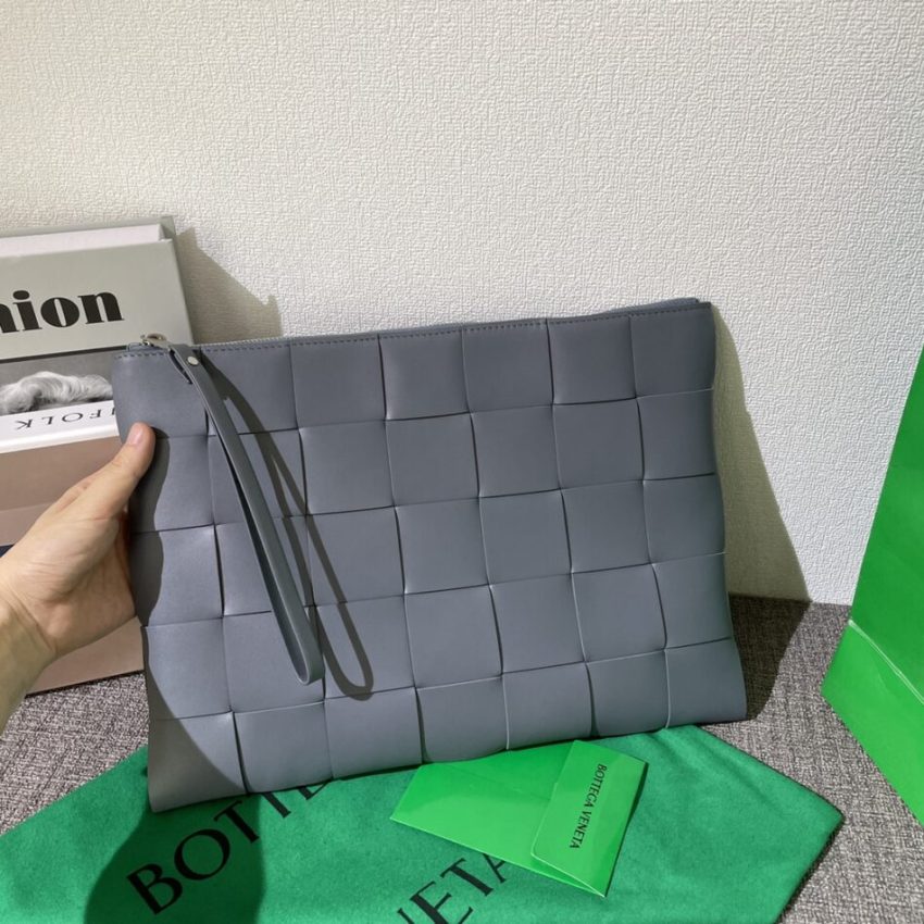 bottega veneta cassette clutch Bottega Veneta Cassette Clutch - Premium Italian Leather Replica | LuxeCarryMe