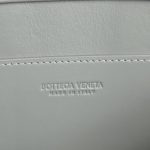 bottega veneta clutch 2 0 7 Bottega Veneta Clutch 2.0 - hardware closeup