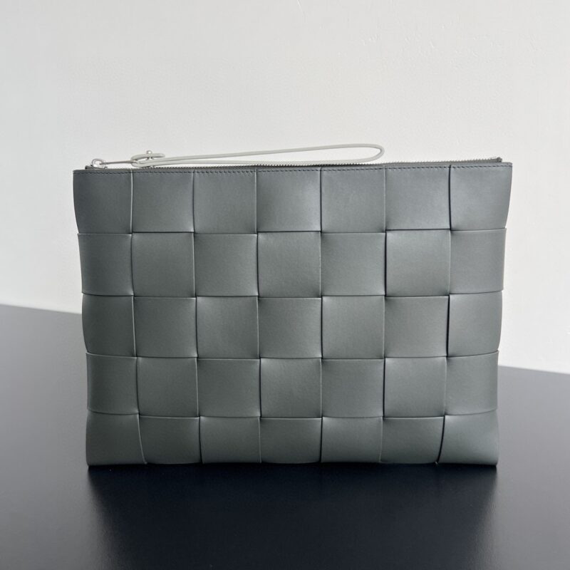 bottega veneta clutch 2 0 9 Bottega Veneta Clutch 2.0 - with accessories