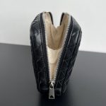 bottega veneta clutch large 6 Bottega Veneta Clutch Large - strap detail