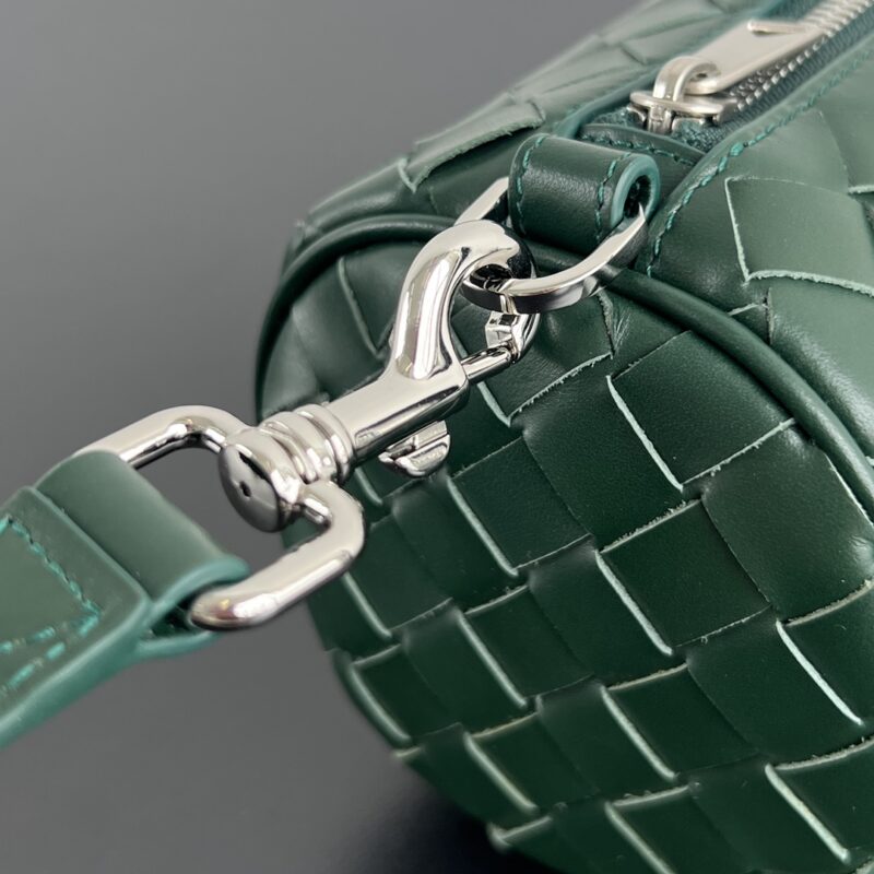 bottega veneta cylinder 4 Bottega Veneta Cylinder - detail