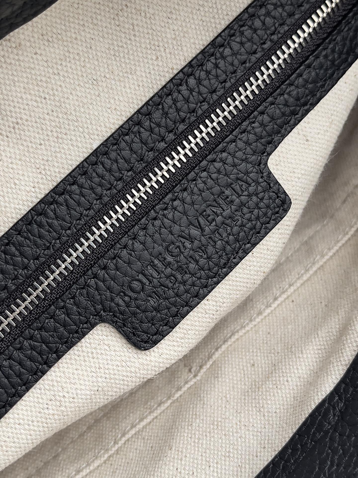 bottega-veneta-diago-hobo-black-5 Bottega Veneta Diago Hobo Replica Black - View 6 | Intrecciato Detail
