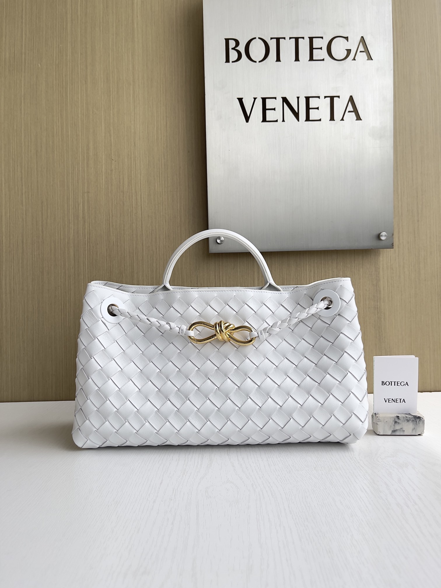 bottega-veneta-east-west-andiamo-sea-salt-1 Bottega Veneta East West Andiamo Replica Sea Salt - View 2 | Intrecciato Detail