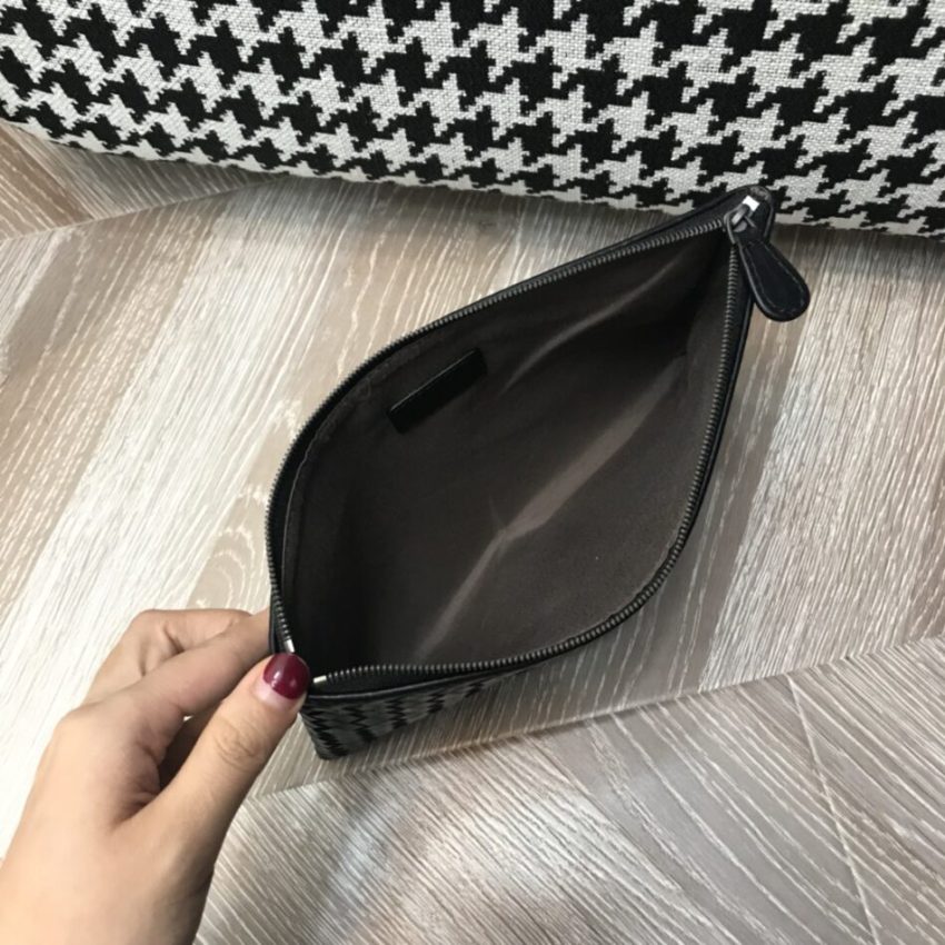 bottega veneta envelope pouch 10 Bottega Veneta Envelope Pouch - side angle