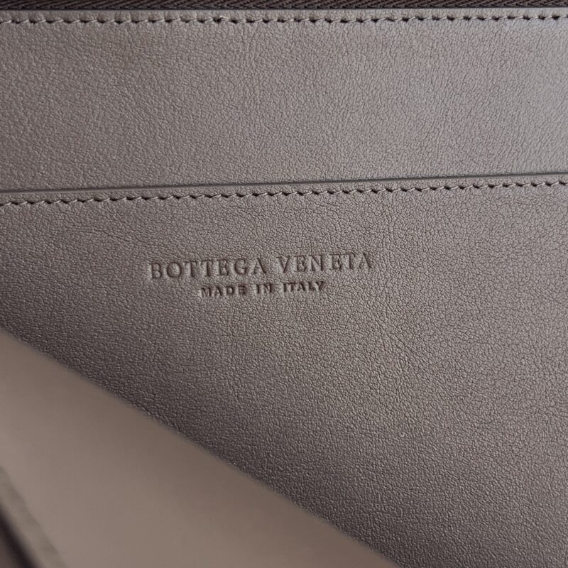 bottega veneta half zip clutch 7 Bottega Veneta Half Zip Clutch - hardware closeup