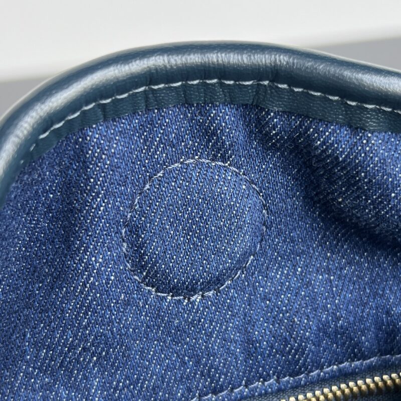 Bottega Veneta Hop Denim - hardware closeup