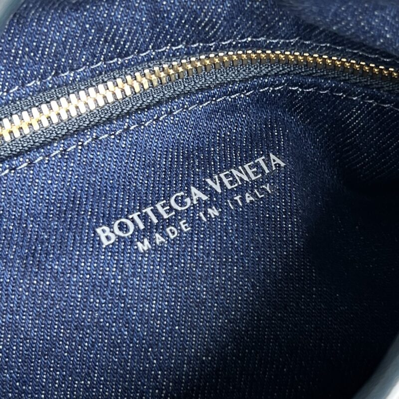 Bottega Veneta Hop Denim - weave pattern