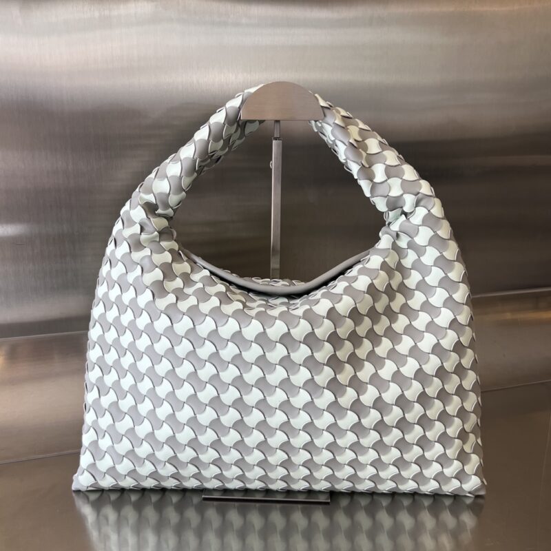 bottega veneta hop wave 1 Bottega Veneta Hop Wave - Premium Italian Leather Replica | LuxeCarryMe
