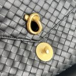 bottega-veneta-knot-lock-black-3 Bottega Veneta Knot Lock Replica Black - View 4 | Intrecciato Detail