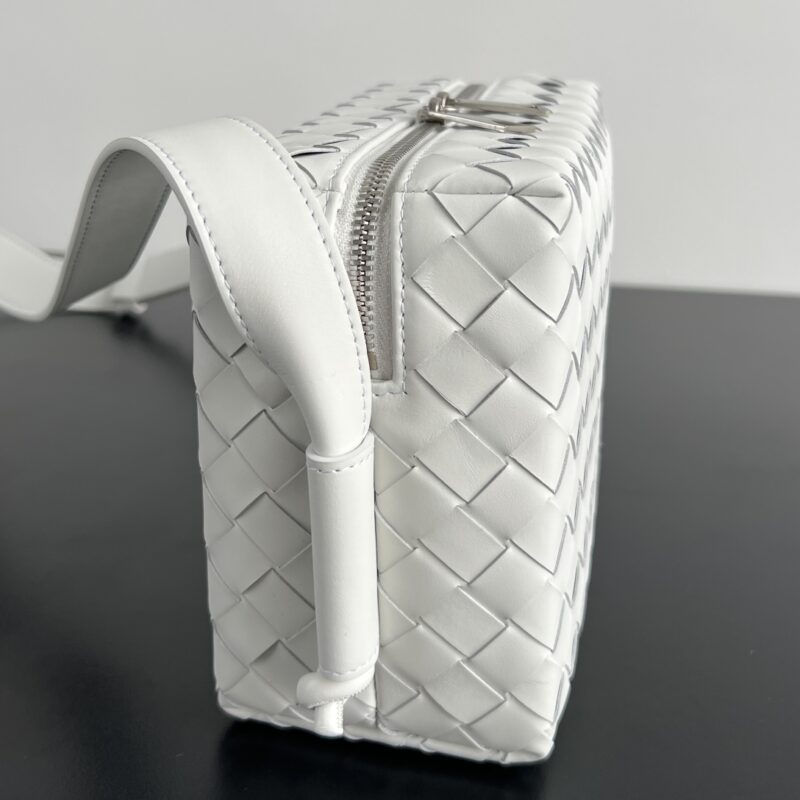 bottega veneta loop camera bag 8 Bottega Veneta Loop Camera Bag - weave pattern
