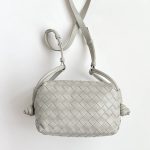 bottega-veneta-loop-top-handle-basalt-8 Bottega Veneta Loop Top Handle Replica Basalt - View 9 | Intrecciato Detail