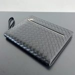 bottega veneta man clutch 2 Bottega Veneta Man Clutch - side angle