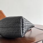 Bottega Veneta Pinacoteca Medium Replica Black - View 5 | Intrecciato Detail