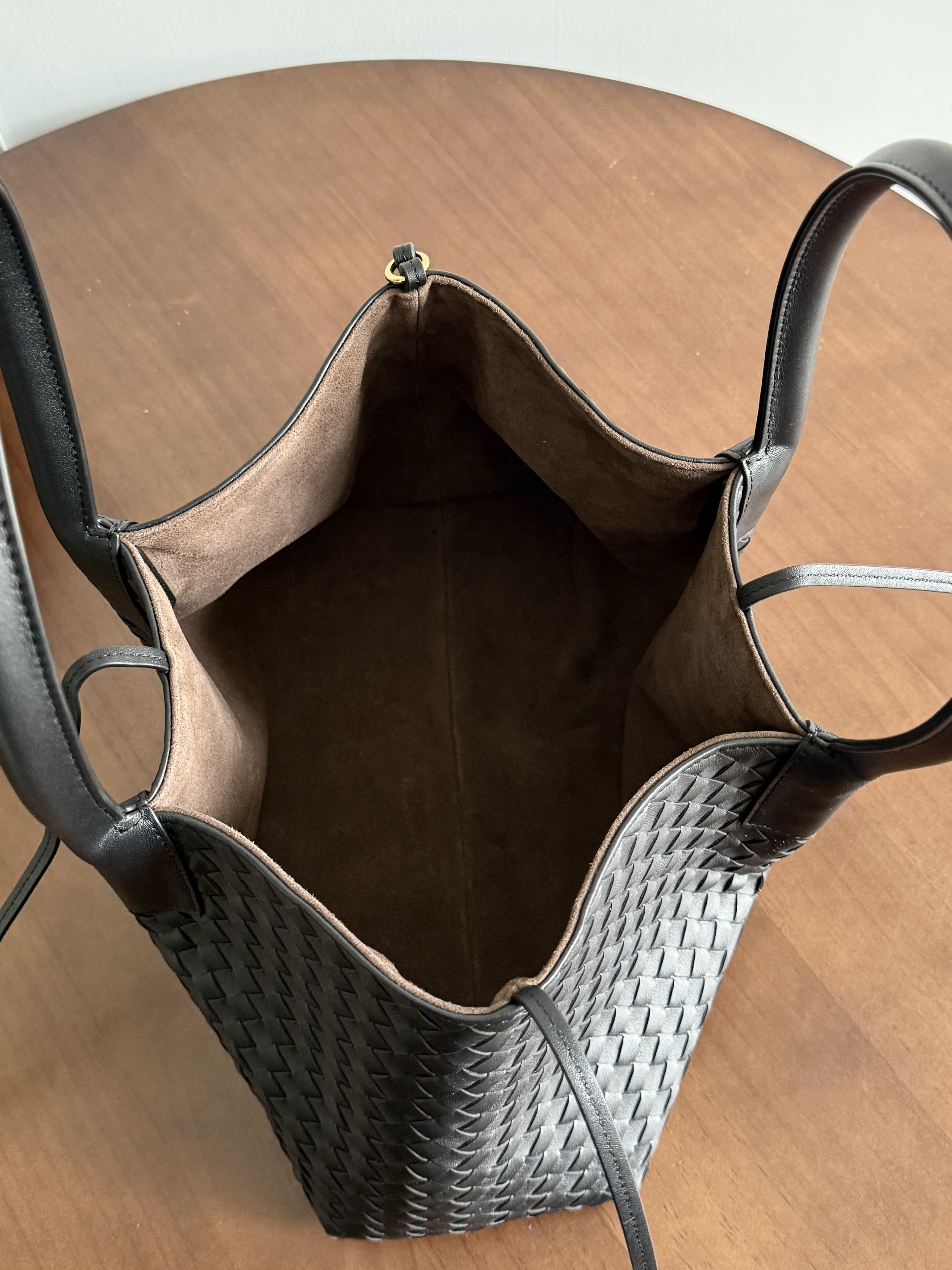 Bottega Veneta Pinacoteca Medium Replica Black - View 6 | Intrecciato Detail