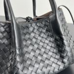 Bottega Veneta Pinacoteca Small Replica Black - View 5 | Intrecciato Detail