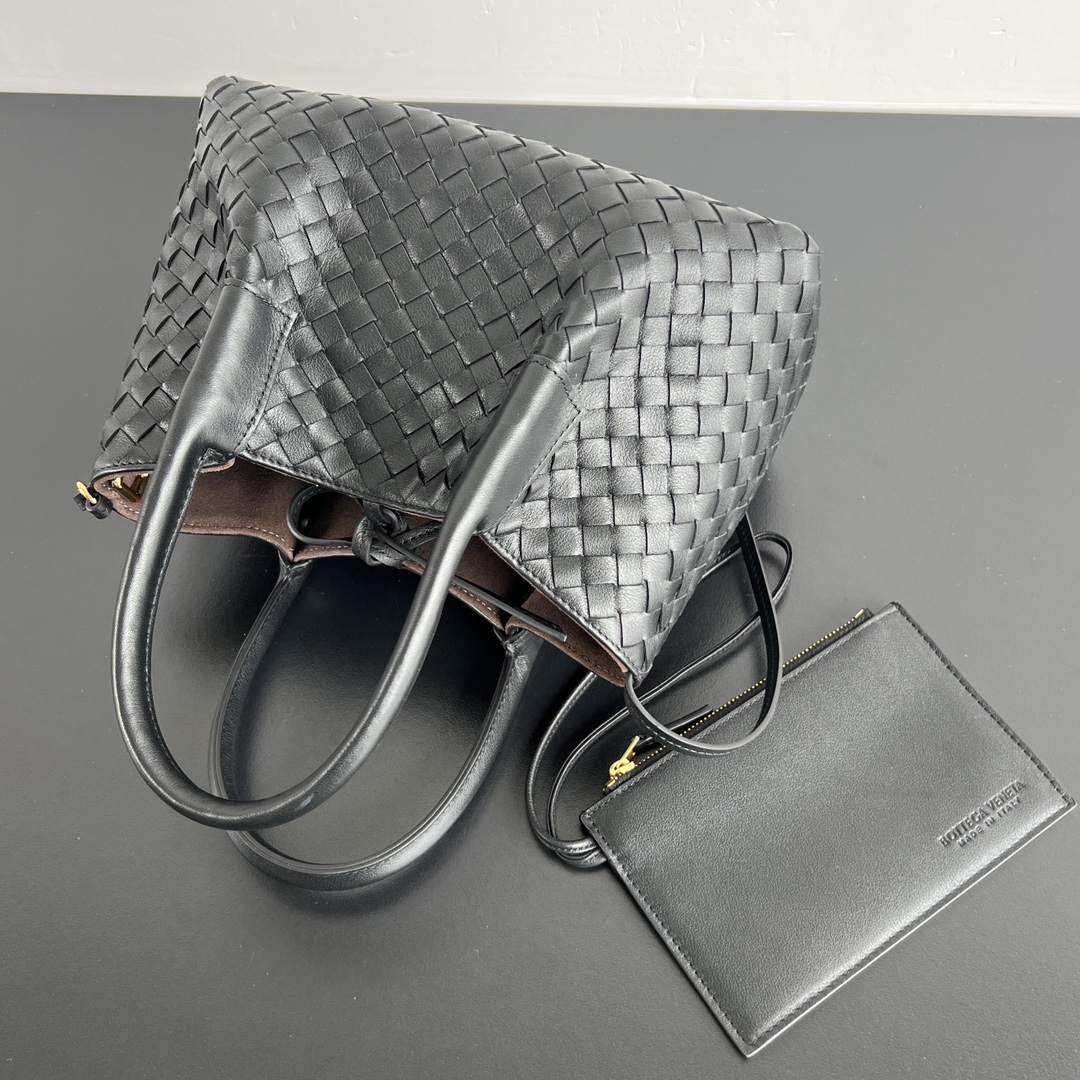 Bottega Veneta Pinacoteca Small Replica Black - View 8 | Intrecciato Detail