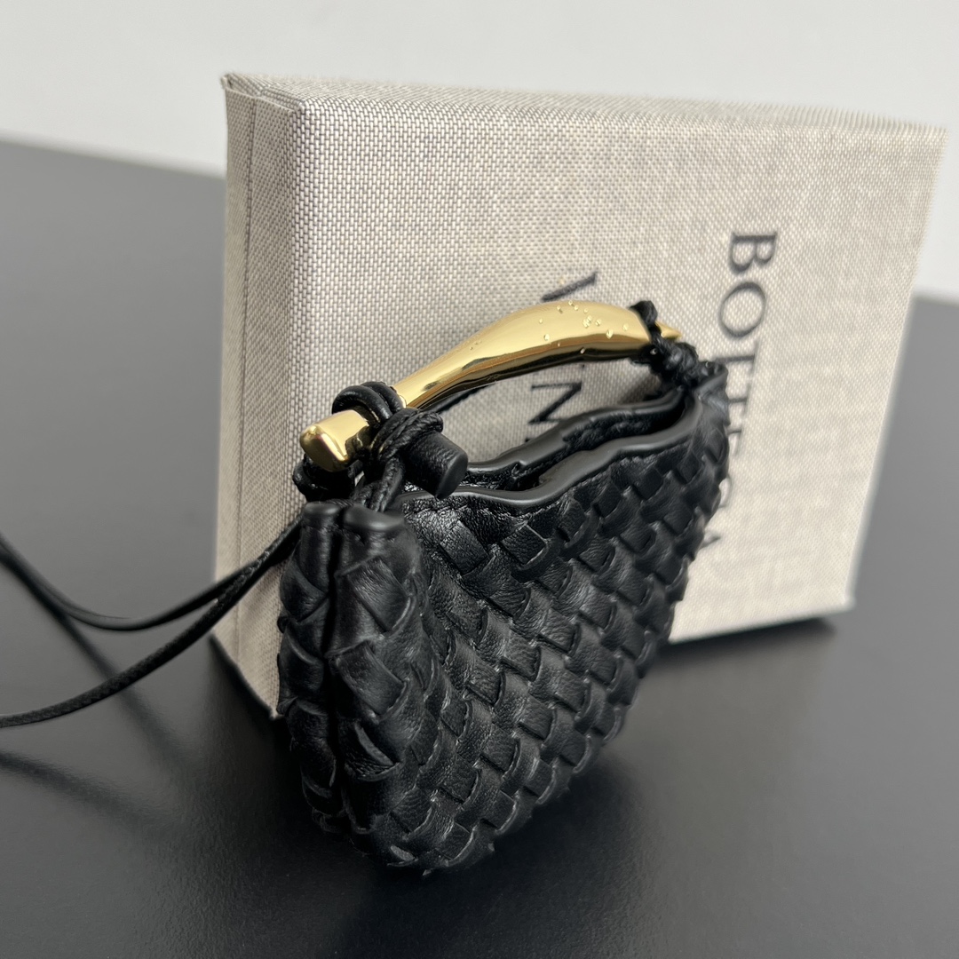 Bottega Veneta Sardine Mini Black - View 8 | Intrecciato Detail