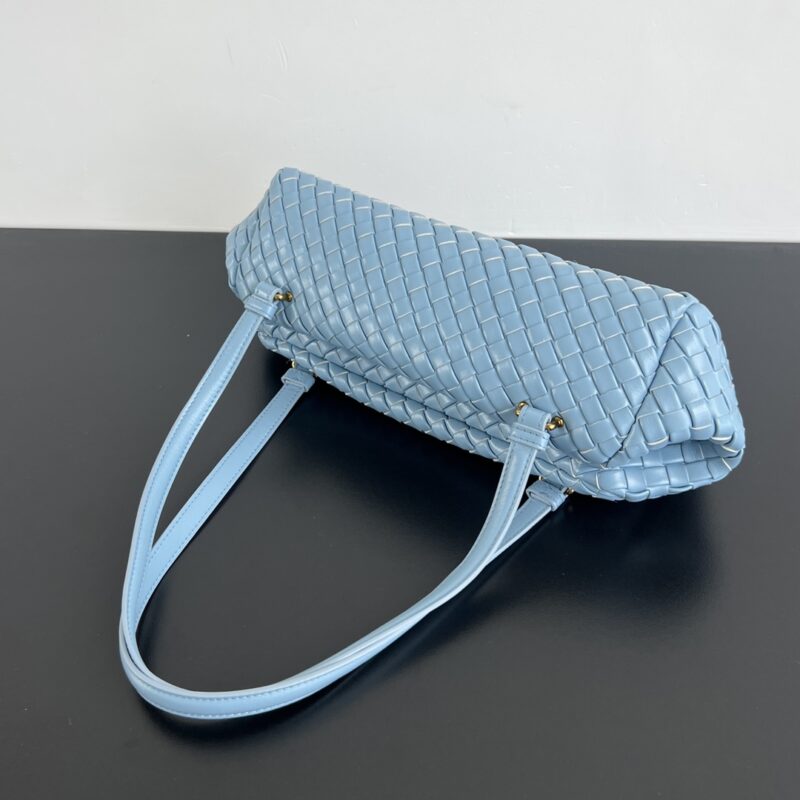 bottega veneta shoulder bag 6