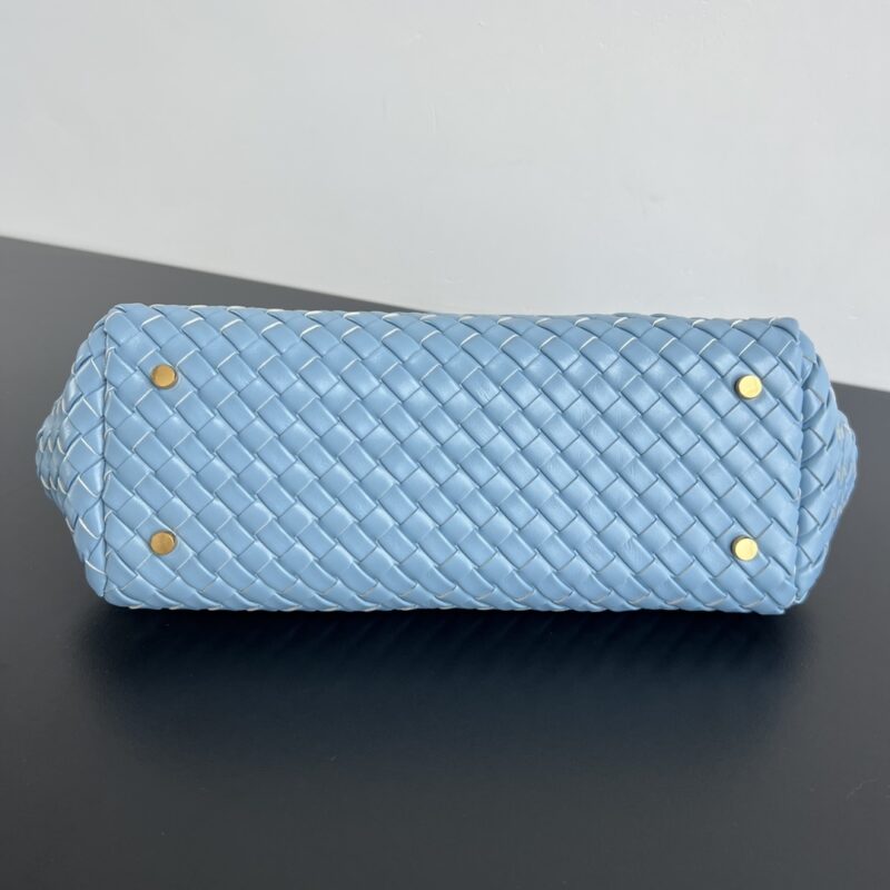 bottega veneta shoulder bag 8