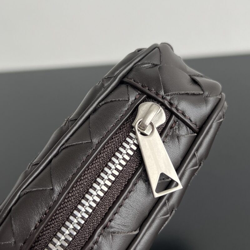 bottega veneta small clutch 10 Bottega Veneta Small Clutch - side angle