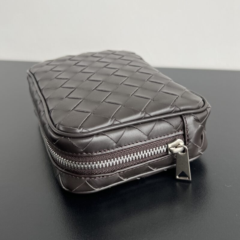 bottega veneta small clutch 3 Bottega Veneta Small Clutch - interior