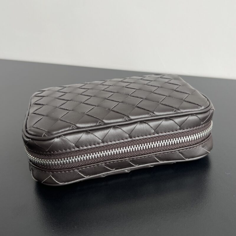 bottega veneta small clutch 5 Bottega Veneta Small Clutch - back view