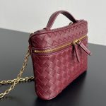 bottega-veneta-soft-vanity-barolo-8 Bottega Veneta Soft Vanity Replica Barolo - View 9 | Intrecciato Detail